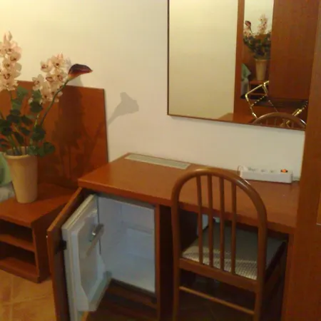 Emily House Couette-café 3*